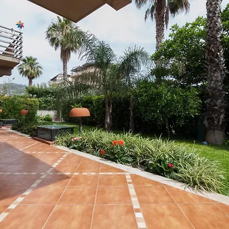 ベッド・アンド・ブレックファスト Carmen 3*