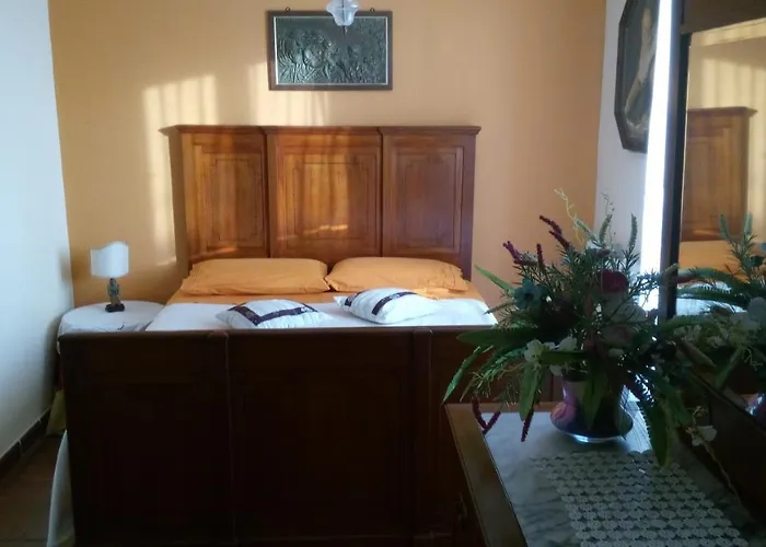Carmen Bed & Breakfast 3*